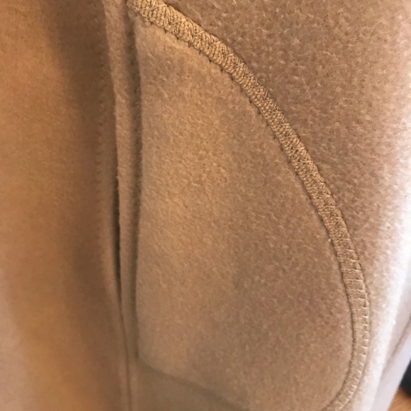 Cape: Stunning Reversible Wetherall Wool Cape - Picture 5 of 15